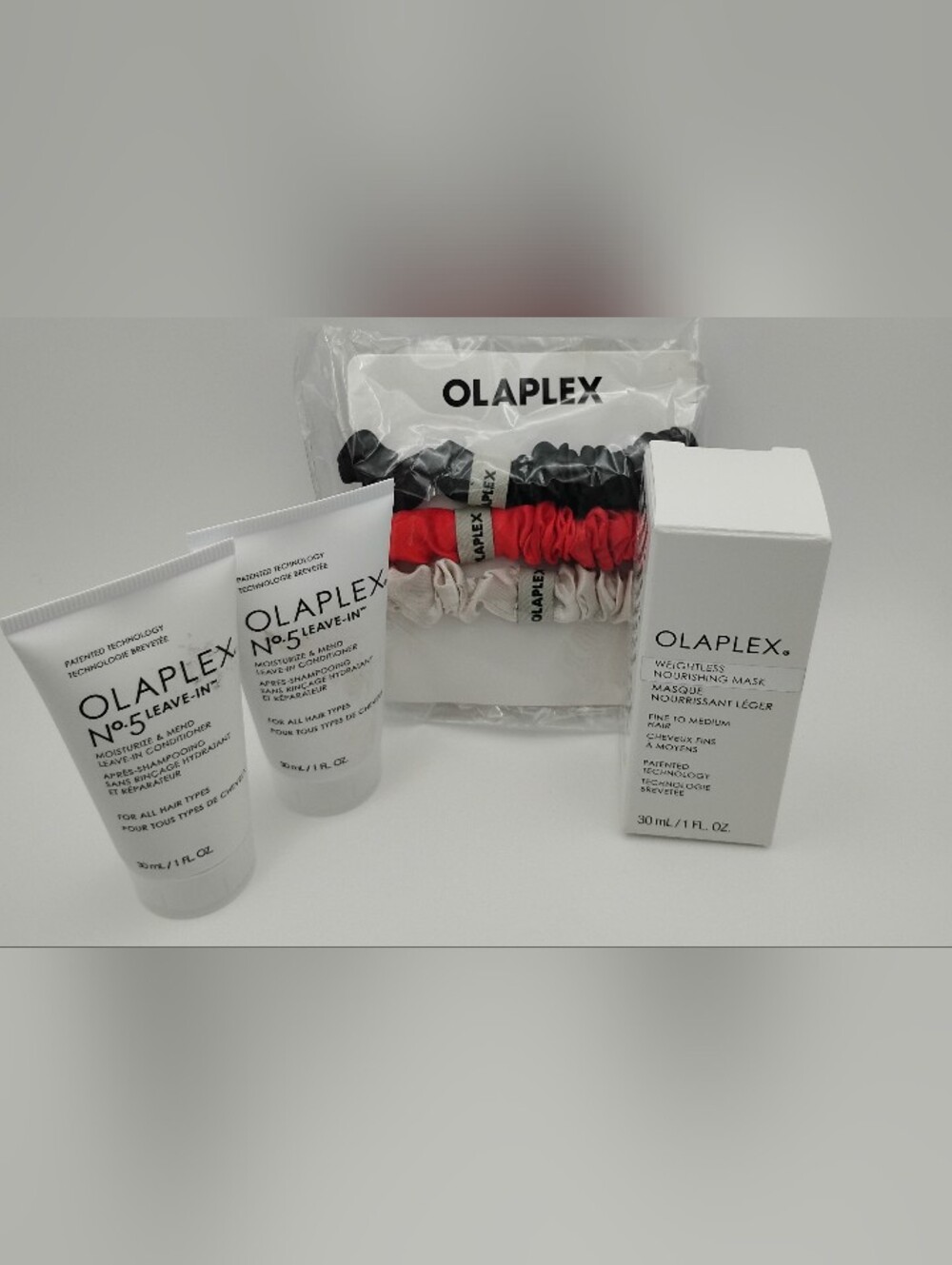 2 OLAPLEX N°5 Leave In Conditioners, OLAPLEX Weightless Mask, & 3 Scrunchies BN
